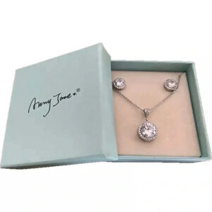 Amy Jane Faux Diamond Set 20” Necklace Earrings Costume Prom Special Event Bling